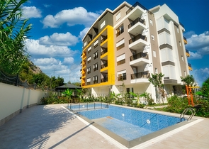 شقق 1 + 1 و 3 + 1 في مجمع جديد في منطقة هورما