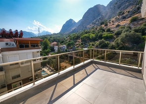 شقق 1 + 1 و 3 + 1 في مجمع جديد في منطقة هورما