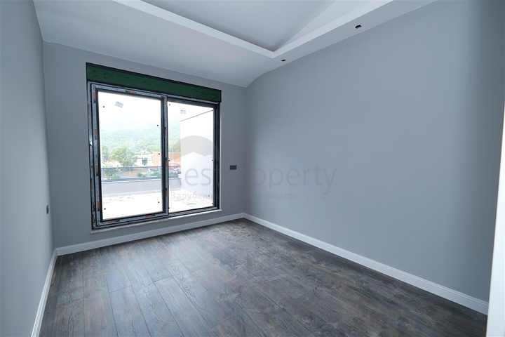 شقق واسعة 2 + 1 ، 3 + 1 ، 4 + 1 في مشروع استثماري في ساريسو أنطاليا