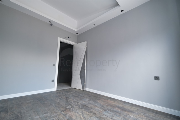 شقق واسعة 2 + 1 ، 3 + 1 ، 4 + 1 في مشروع استثماري في ساريسو أنطاليا