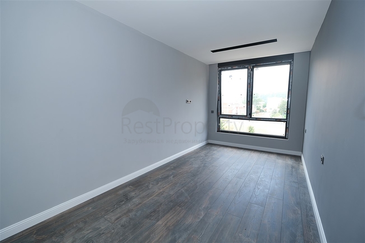 شقق واسعة 2 + 1 ، 3 + 1 ، 4 + 1 في مشروع استثماري في ساريسو أنطاليا