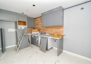 شقق واسعة 2 + 1 ، 3 + 1 ، 4 + 1 في مشروع استثماري في ساريسو أنطاليا