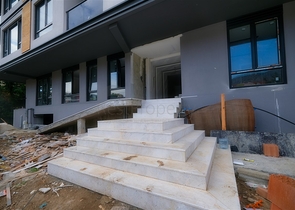 شقق واسعة 2 + 1 ، 3 + 1 ، 4 + 1 في مشروع استثماري في ساريسو أنطاليا