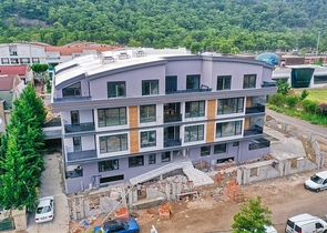 شقق واسعة 2 + 1 ، 3 + 1 ، 4 + 1 في مشروع استثماري في ساريسو أنطاليا