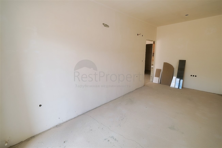 مشروع استثماري في كونيالتي ، ساريسو ، على مسافة قريبة من البحر