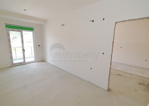 مشروع استثماري في كونيالتي ، ساريسو ، على مسافة قريبة من البحر