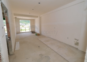 مشروع استثماري في كونيالتي ، ساريسو ، على مسافة قريبة من البحر