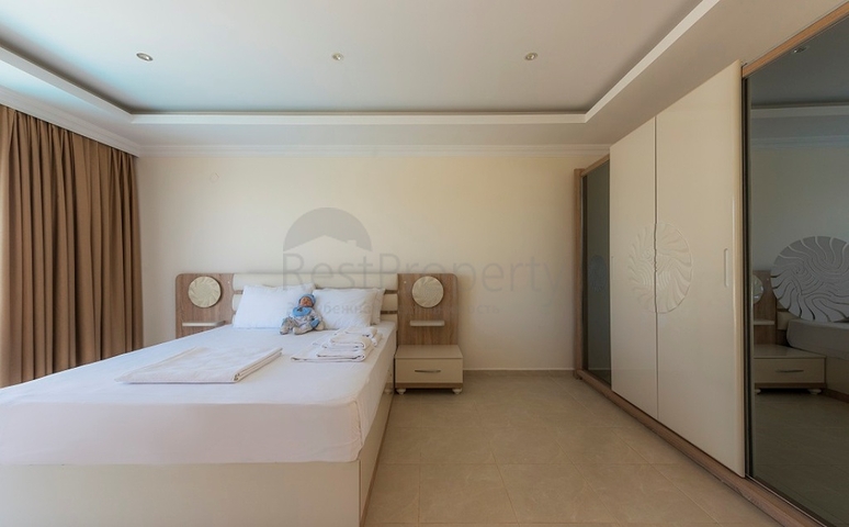 فلل 5 + 1 في منطقة فتحية 