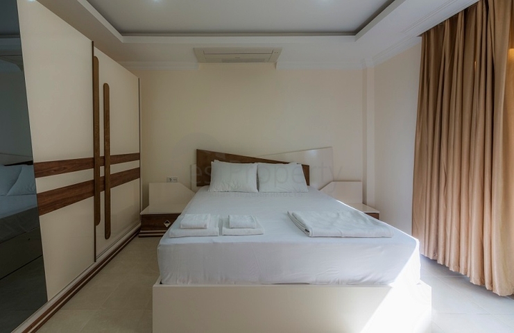 فلل 5 + 1 في منطقة فتحية 