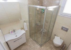 فلل 5 + 1 في منطقة فتحية 