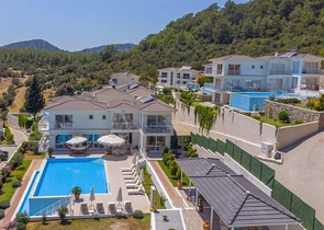 فلل 5 + 1 في منطقة فتحية 