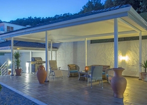 فلل 5 + 1 في منطقة فتحية 