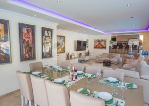 فلل 5 + 1 في منطقة فتحية 