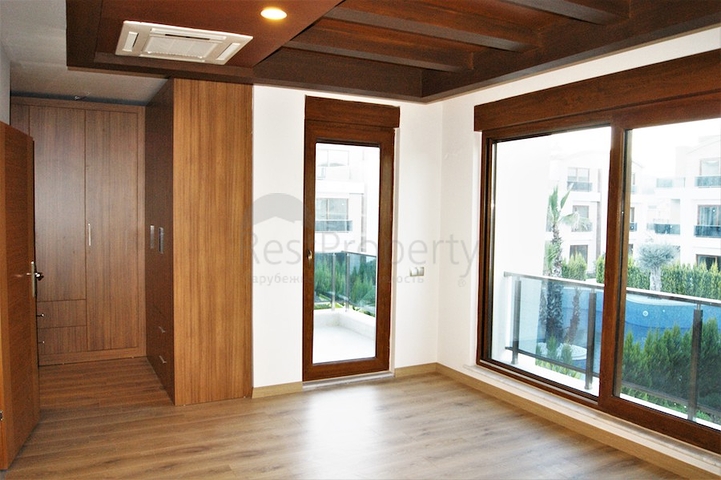 فلل 3 + 2 و 4 + 2 في مجمع في اونجالي انطاليا