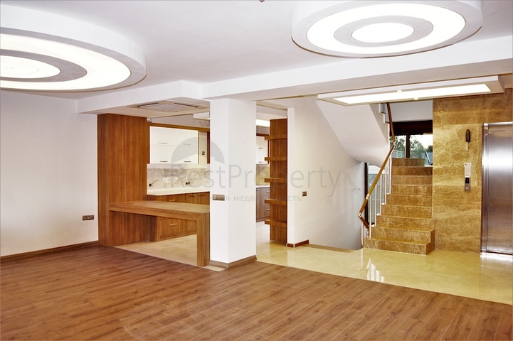 فلل 3 + 2 و 4 + 2 في مجمع في اونجالي انطاليا