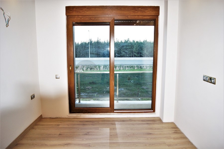 فلل 3 + 2 و 4 + 2 في مجمع في اونجالي انطاليا