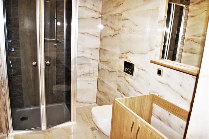 فلل 3 + 2 و 4 + 2 في مجمع في اونجالي انطاليا