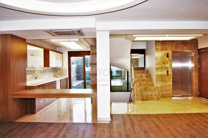 فلل 3 + 2 و 4 + 2 في مجمع في اونجالي انطاليا