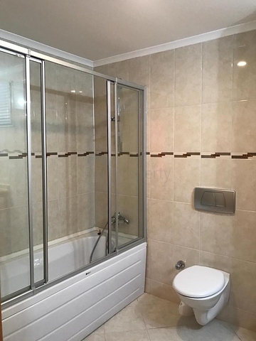 فيلا 3 + 1 مع أثاث في مجمع فندقي في بيليك أنطاليا