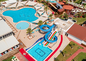 فيلا 3 + 1 مع أثاث في مجمع فندقي في بيليك أنطاليا