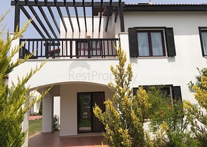 فيلا 3 + 1 مع أثاث في مجمع فندقي في بيليك أنطاليا