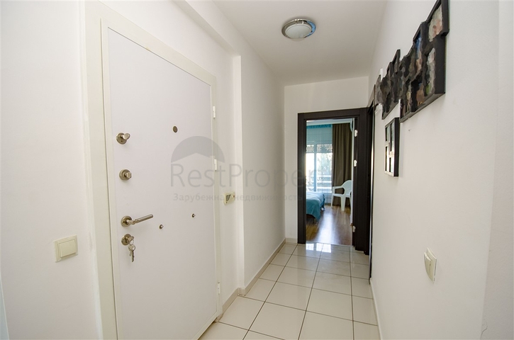 3 + 1 شقة مع الاثاث في مجمع في هورم كونيالتي أنطاليا