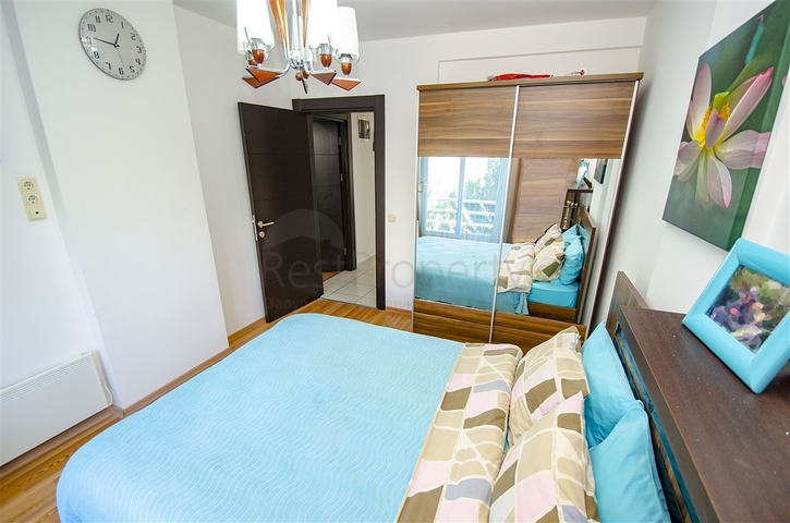 3 + 1 شقة مع الاثاث في مجمع في هورم كونيالتي أنطاليا