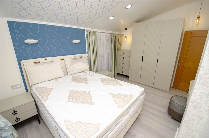 بنتهاوس 3 + 1 مفروشة 3 دقائق سيرا على الأقدام إلى البحر في أنطاليا