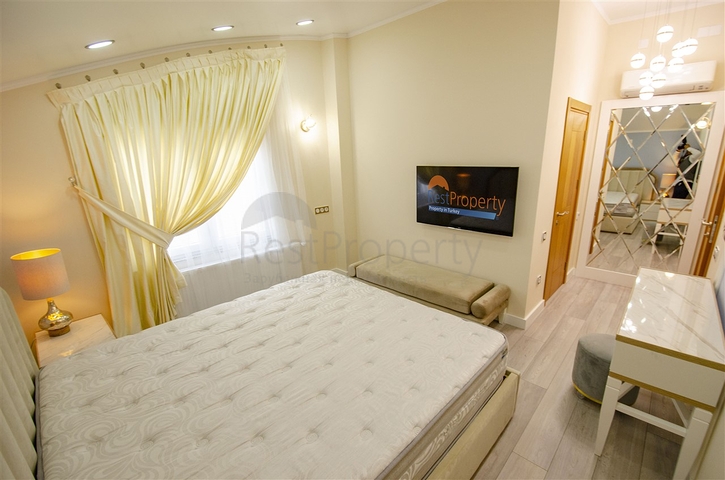 بنتهاوس 3 + 1 مفروشة 3 دقائق سيرا على الأقدام إلى البحر في أنطاليا