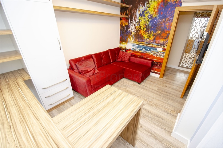 بنتهاوس 3 + 1 مفروشة 3 دقائق سيرا على الأقدام إلى البحر في أنطاليا