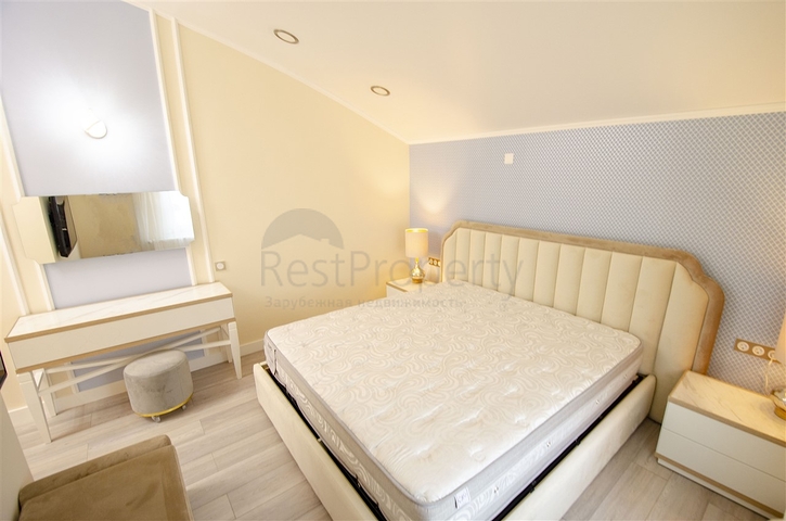 بنتهاوس 3 + 1 مفروشة 3 دقائق سيرا على الأقدام إلى البحر في أنطاليا