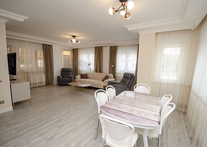 بنتهاوس 3 + 1 مفروشة 3 دقائق سيرا على الأقدام إلى البحر في أنطاليا