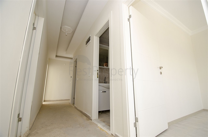 شقق 2 + 1 ، 3 + 1 في مجمع جاهز في كيبيز أنطاليا