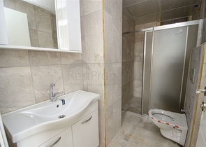 شقق 2 + 1 ، 3 + 1 في مجمع جاهز في كيبيز أنطاليا