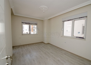 شقق 2 + 1 ، 3 + 1 في مجمع جاهز في كيبيز أنطاليا