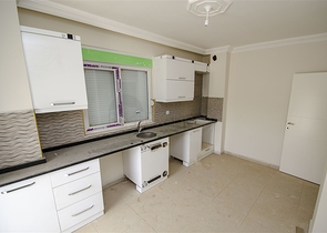 شقق 2 + 1 ، 3 + 1 في مجمع جاهز في كيبيز أنطاليا