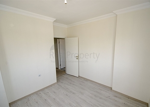 شقق 2 + 1 ، 3 + 1 في مجمع جاهز في كيبيز أنطاليا