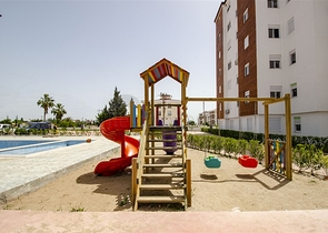 شقق 2 + 1 ، 3 + 1 في مجمع جاهز في كيبيز أنطاليا