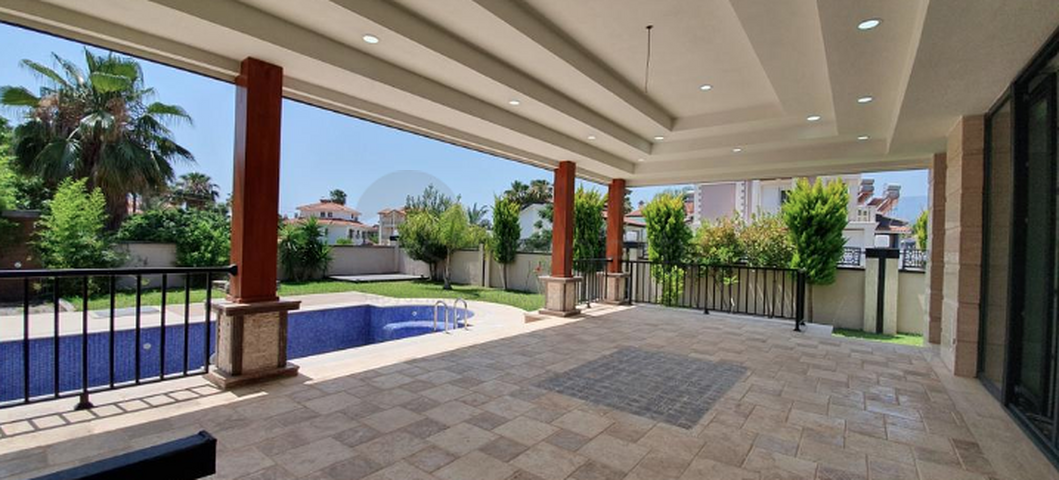 فيلا منفصلة 3 + 1 مع حمام سباحة في كيريش كيمير