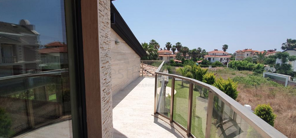 فيلا منفصلة 3 + 1 مع حمام سباحة في كيريش كيمير