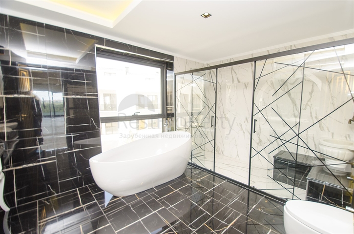 مجمع راقى من الفلل في دوشمالتي أنطاليا