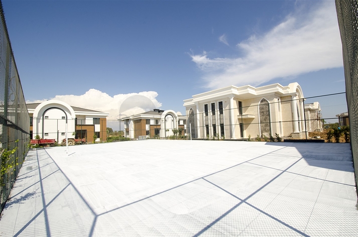 مجمع راقى من الفلل في دوشمالتي أنطاليا