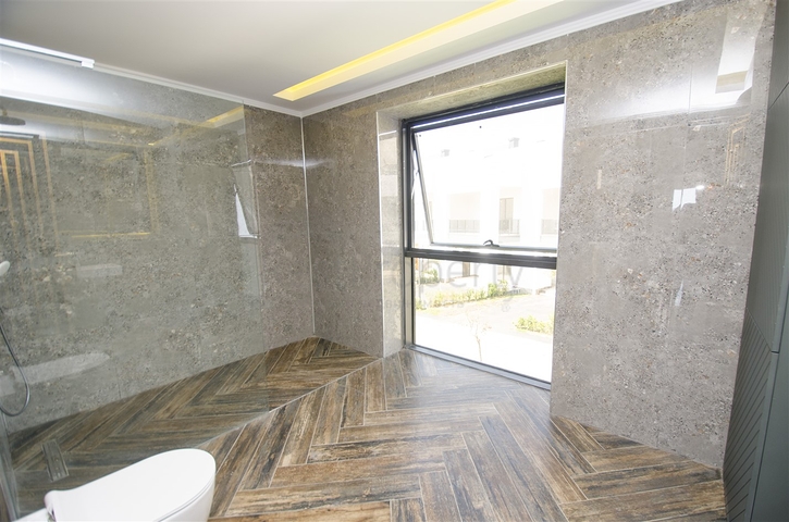 مجمع راقى من الفلل في دوشمالتي أنطاليا