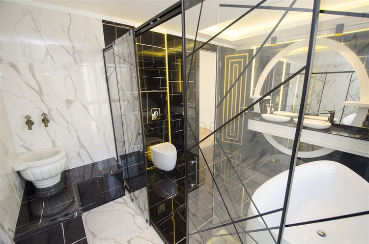 مجمع راقى من الفلل في دوشمالتي أنطاليا