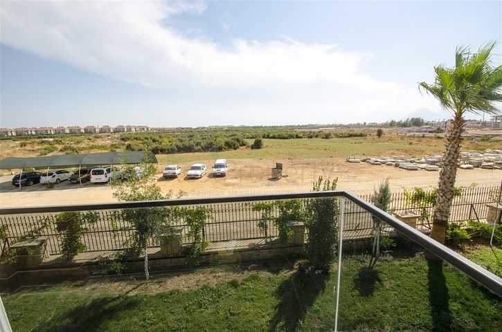 مجمع راقى من الفلل في دوشمالتي أنطاليا