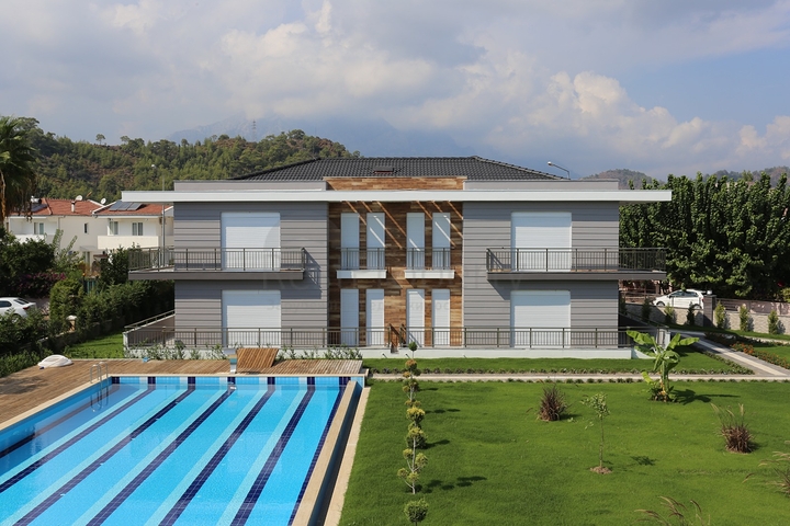 شقق 2 + 1 في مجمع جديد في كاميوفا كيمير 800 متر من البحر