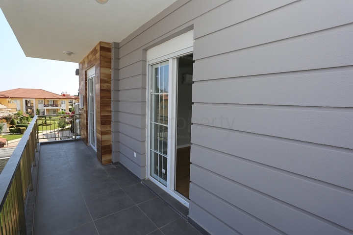 شقق 2 + 1 في مجمع جديد في كاميوفا كيمير 800 متر من البحر