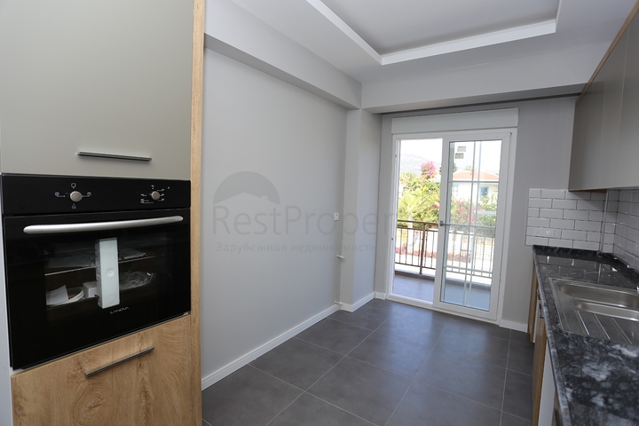 شقق 2 + 1 في مجمع جديد في كاميوفا كيمير 800 متر من البحر