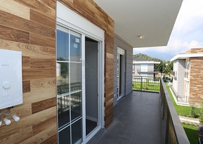 شقق 2 + 1 في مجمع جديد في كاميوفا كيمير 800 متر من البحر