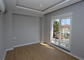 شقق 2 + 1 في مجمع جديد في كاميوفا كيمير 800 متر من البحر